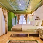 Emerald Mansion Hotel