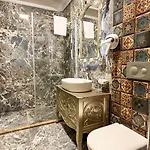 Emerald Mansion - Special Category Hotell