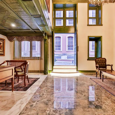 מלון Emerald Mansion