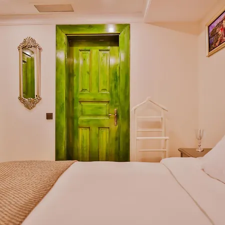 Emerald Mansion Hotel