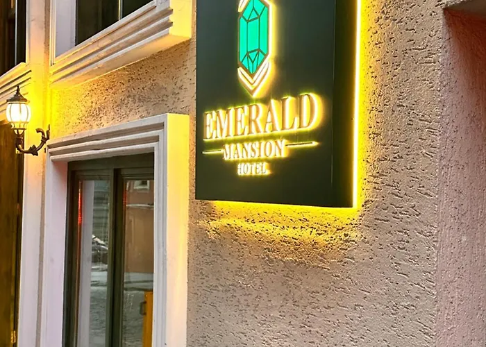 Hotel Emerald Mansion *