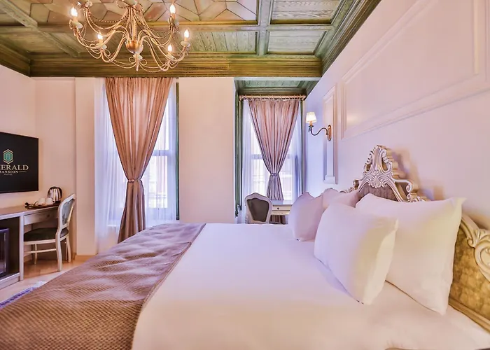 Emerald Mansion Hotel